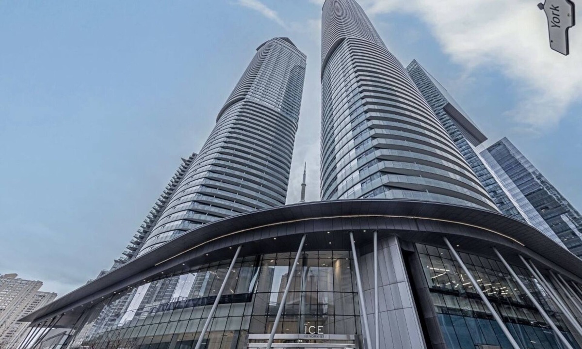 Downtown Toronto Condo | Lovely Condo