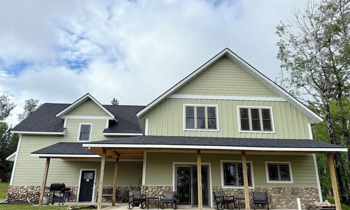 Crane Lake Cabin | Lumberjack Lodge - Modern waterfront home with breathtaking Crane Lake sunsets