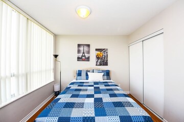 Downtown Mississauga Condo | Luxurious 2BR & 2BTH in Mississauga Downtown in Mississauga