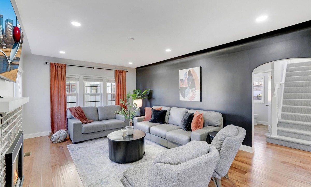 Minneapolis House | Luxury 5-Bedroom Home, Mins from Downtown Minneapolis