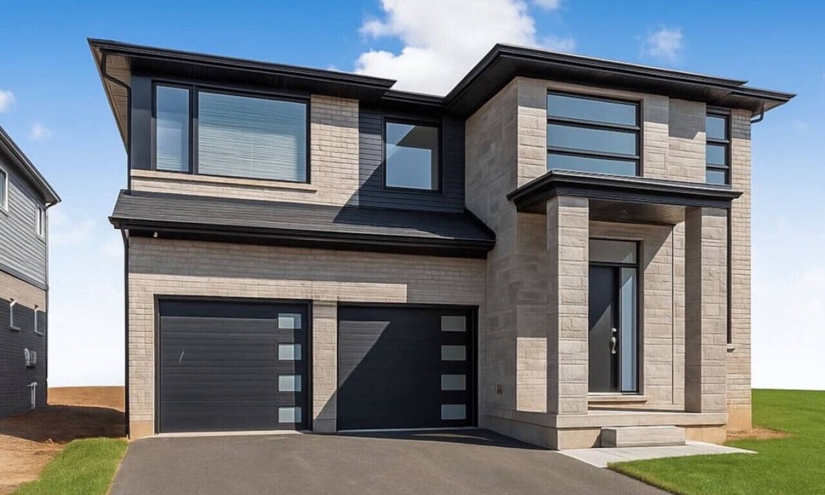 Fonthill House | Luxury New Home By Niagara Fall