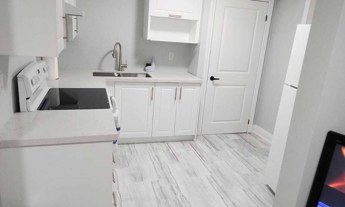 Brampton Apartment | Luxury Suite