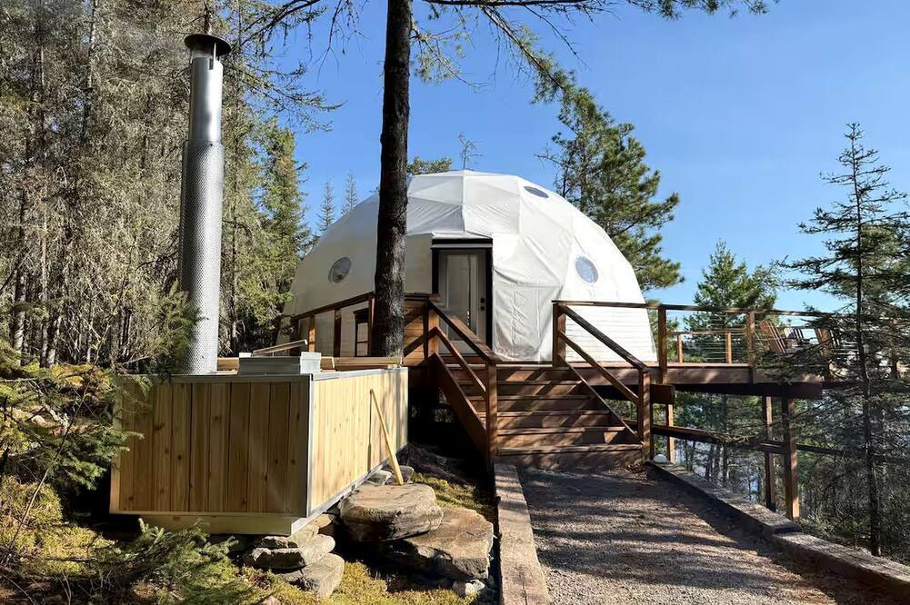 Crane Lake Cabin | Luxury Treetop Glamping Dome with Private Hot Tub near Crane Lake, Minnesota