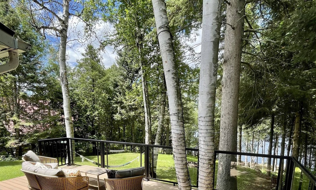 Bonfield Cottage | Luxury waterfront cottage