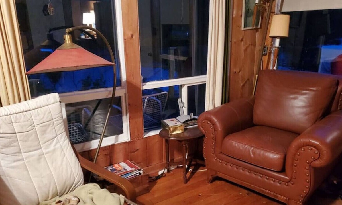 The Archipelago Cabin | McLaren Island Vacation Cottage