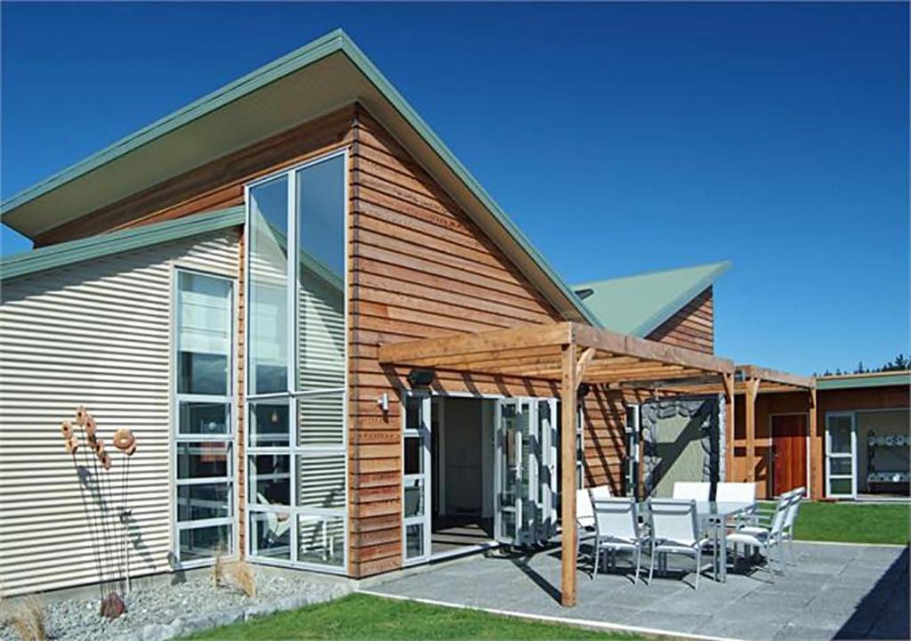 Kaikoura House | Mcrae Gardens