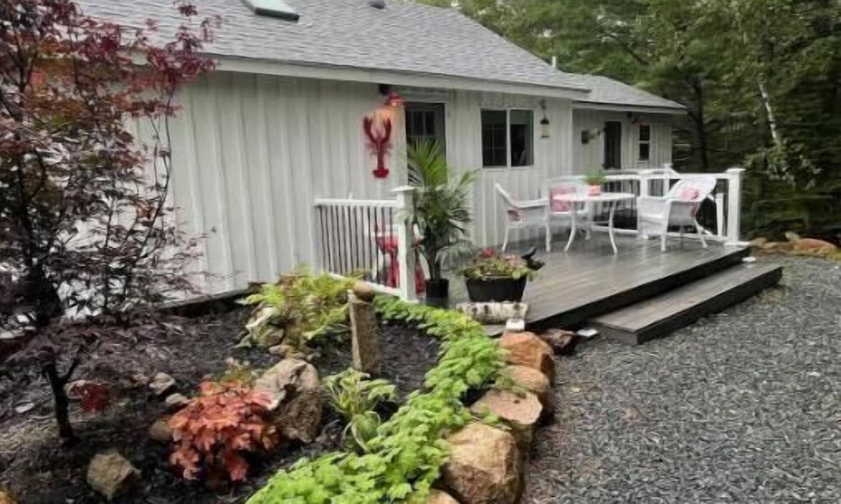 Otter Creek Cottage | Mildreds Cottage - Otter Creek