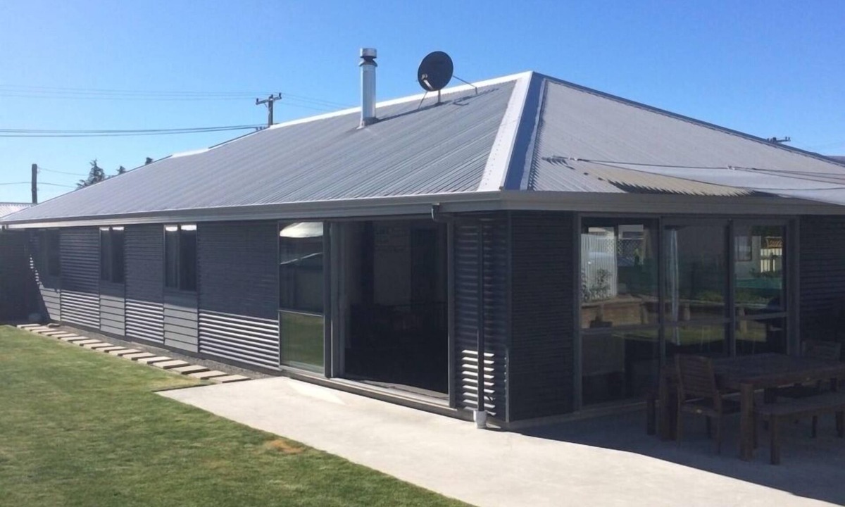 Twizel House | Modern 4 bedroom, 2 bathroom holiday home. Unlimited wifi