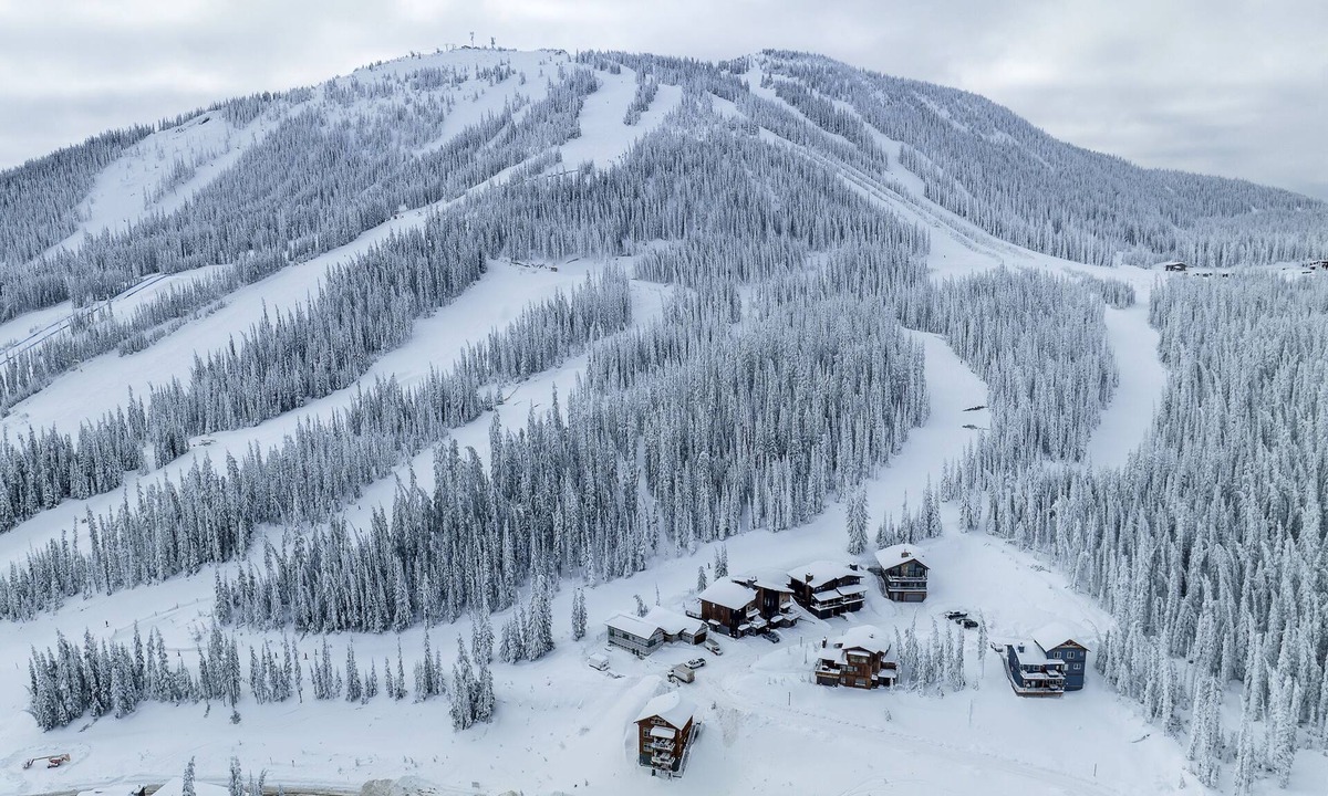 Apex Mountain Ski Chalet | Modern Mountain Chalet at Apex Resort