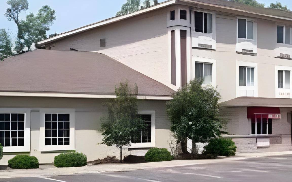North Branch Hotel | Motel ∙ 5 guests