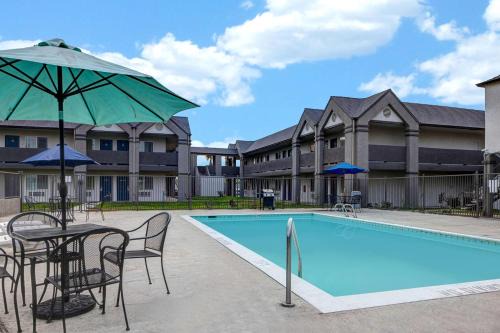 Buttonwillow Hotel | Motel 6-Buttonwillow, CA Central