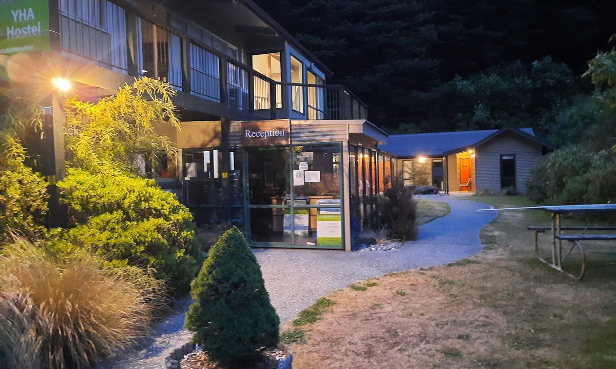 Arthur's Pass Hostel | Mountain House