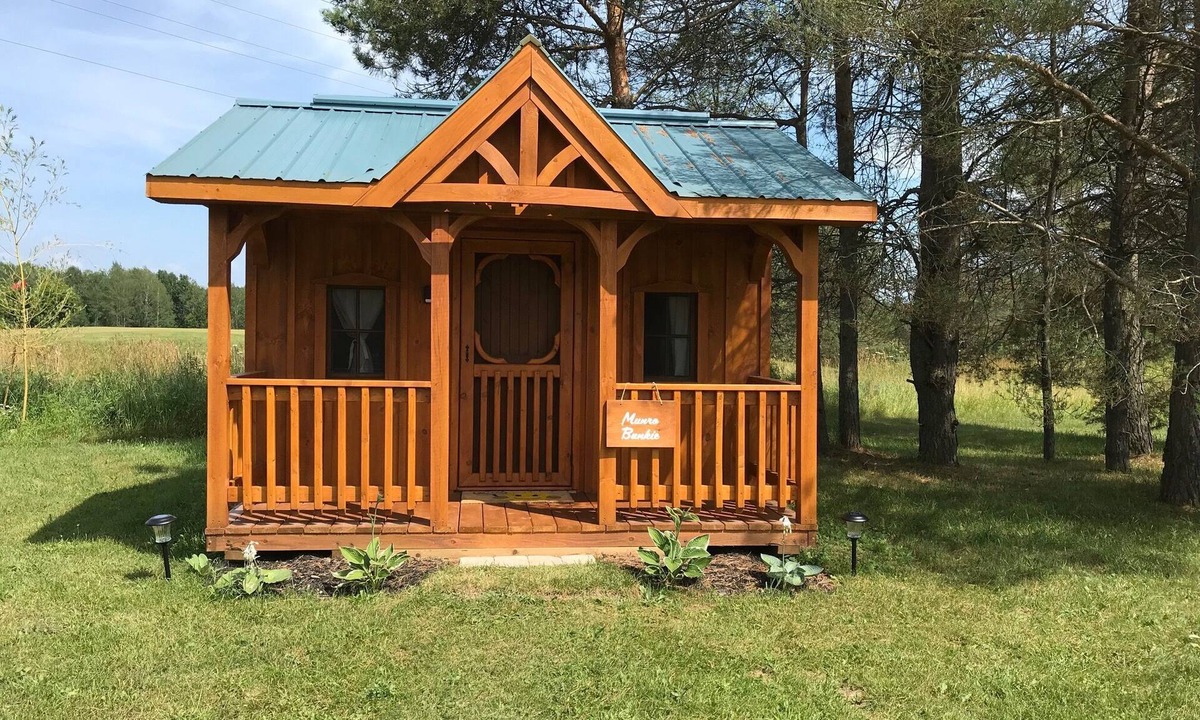 Hepworth House | Munro Glamping Bunkie, Hepworth, 3 Wooded Acres
