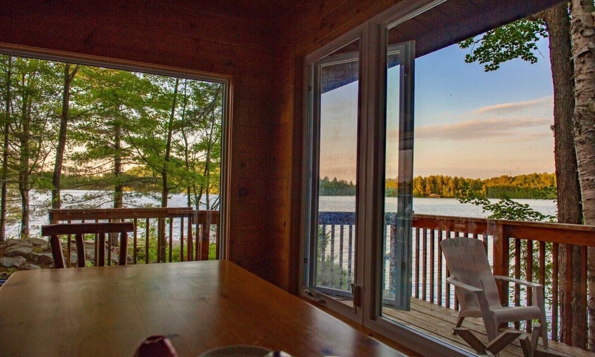 Huntsville Cottage | Muskoka Hideaway on Lake Of Bays