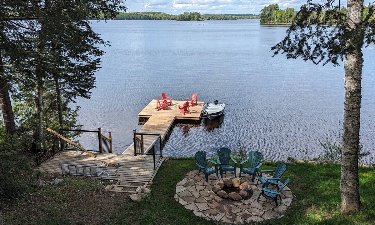 Wollaston Cottage | New Modern Cottage on Wollaston Lake- 4 season