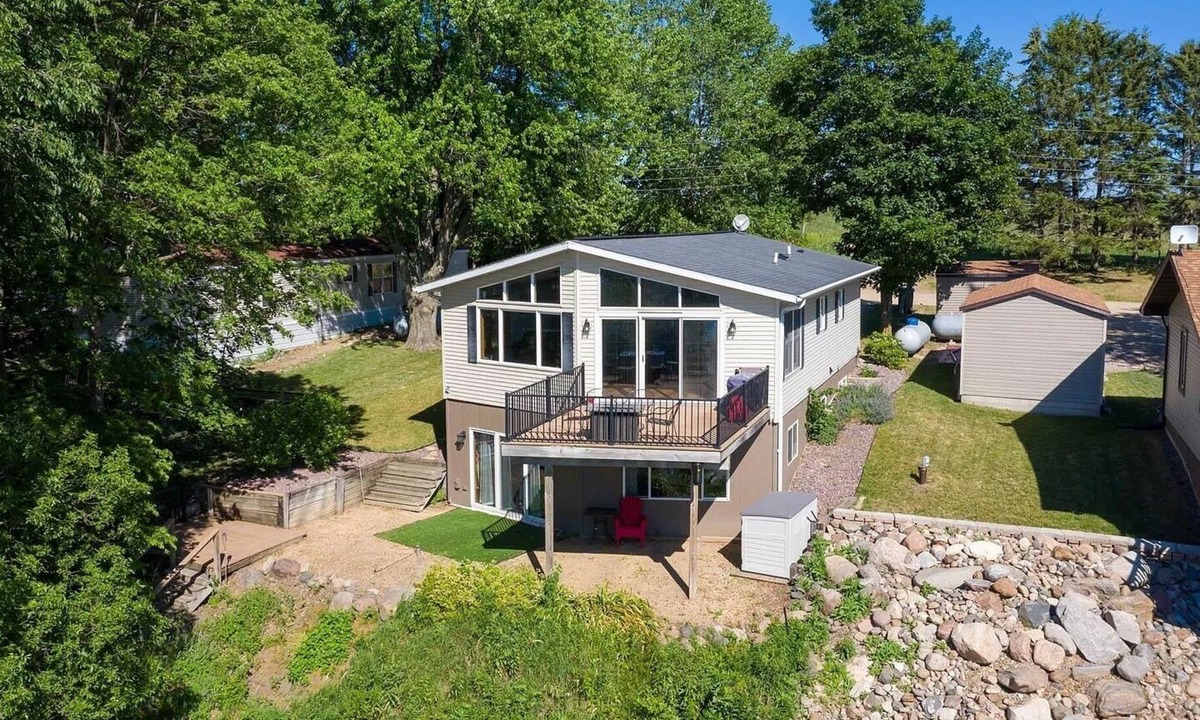 Elysian House | NEW! Peaceful Lake Home on Swede's Bay Lake