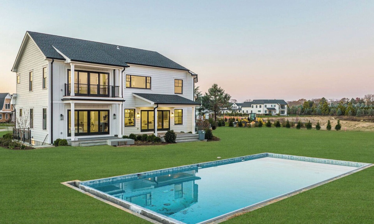 Mattituck House | Newly Constructed and Modern North Fork Home Nestled Among the Best.
