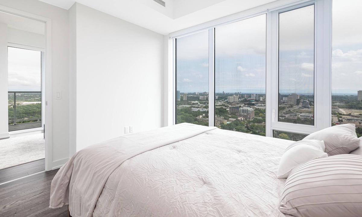 North York Apartment | North York Short term Rental