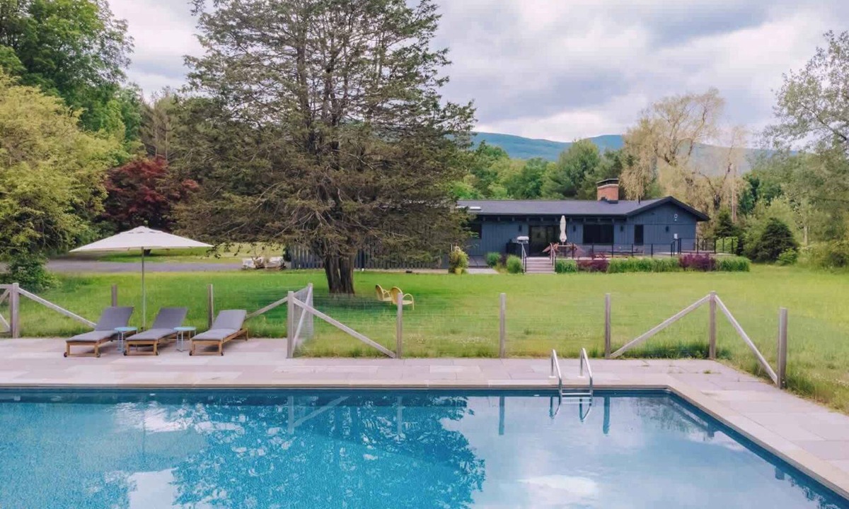 Saugerties House | Overlook Meadow - Pool, Hot Tub & Mountain Views