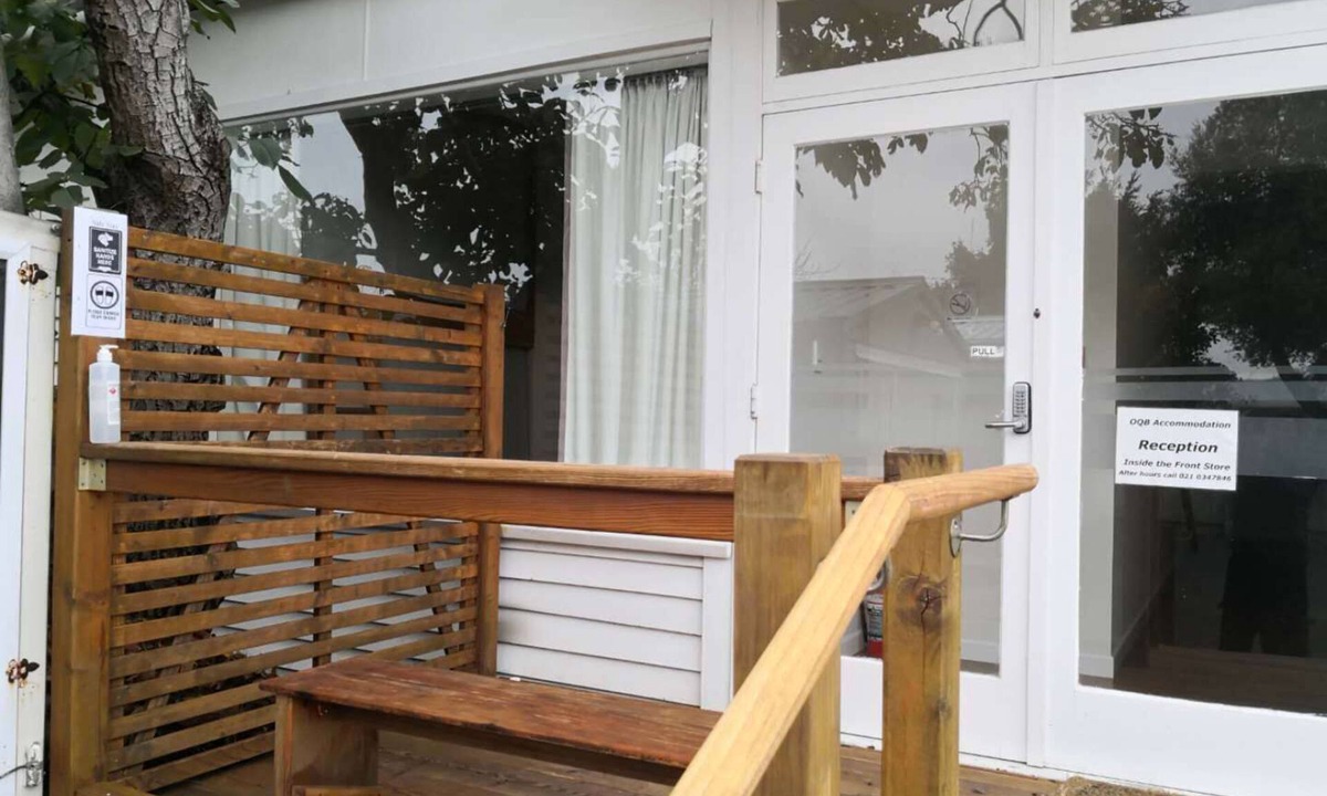 Starvation Hill Hostel | Oxford Queenette Backpackers