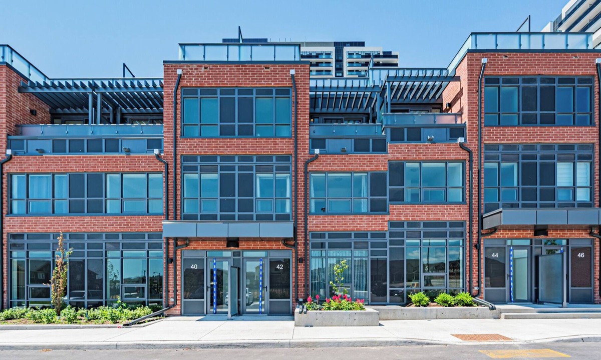 Durham Region House | Parking! 4BR Town, Costco, Durham College, Oshawa