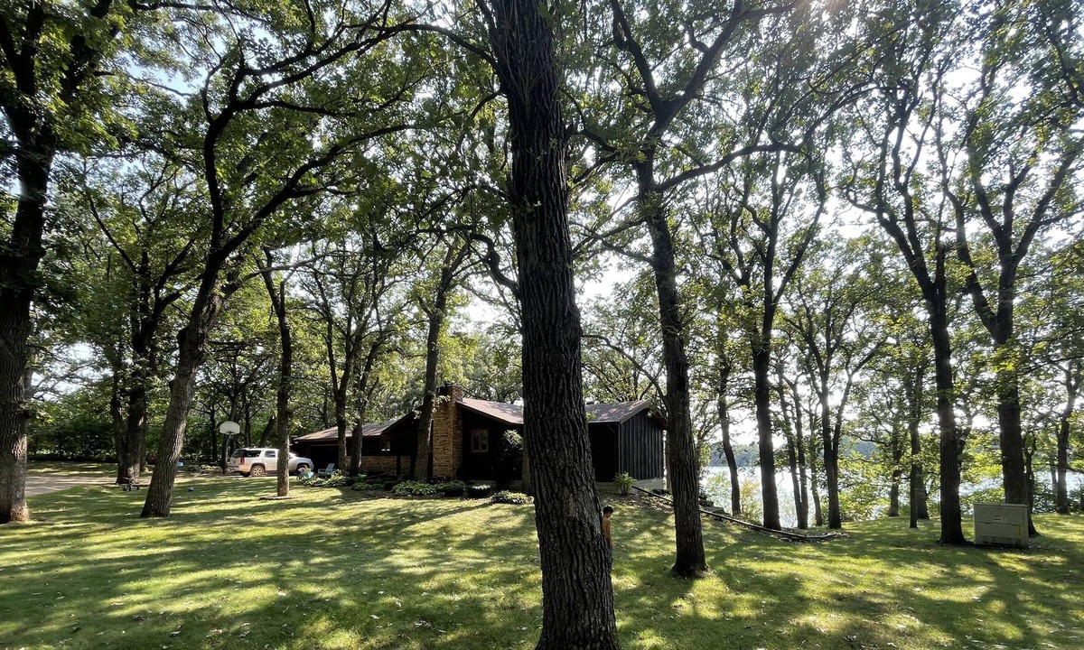Windom House | Peaceful lake home on 2 acres, newly updated