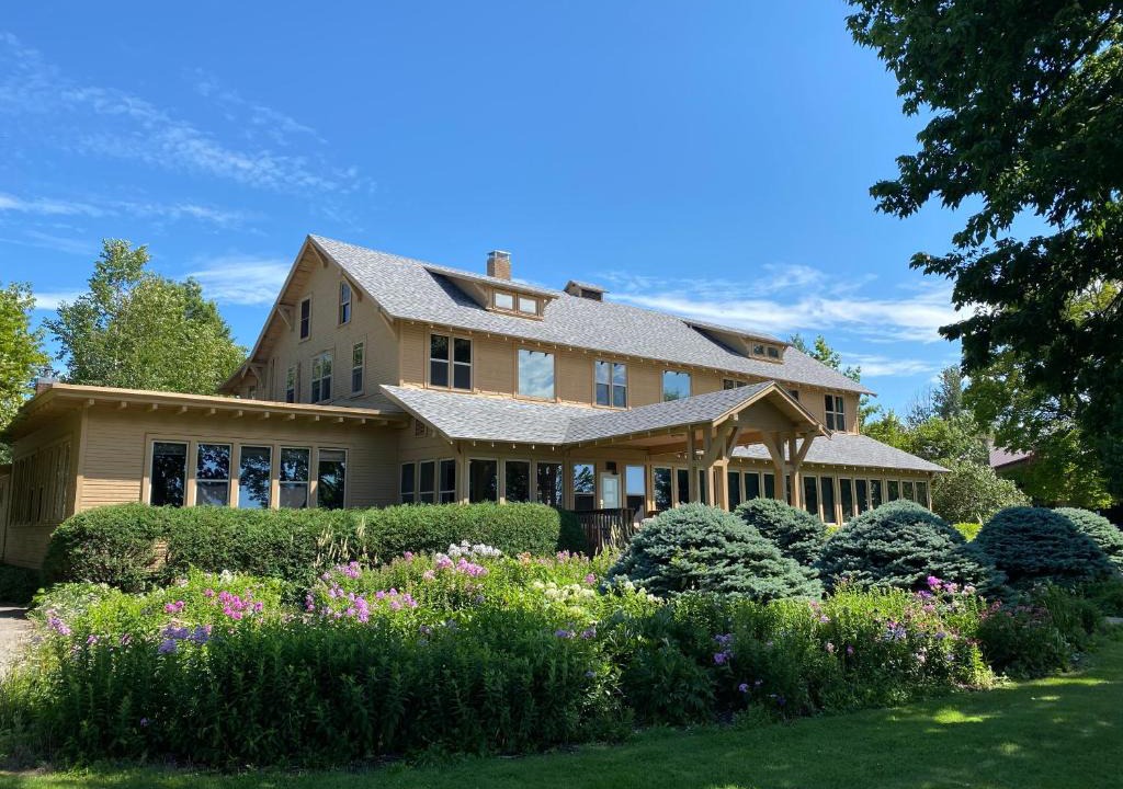 Glenwood Resort | Peters Sunset Beach Resort and Golf