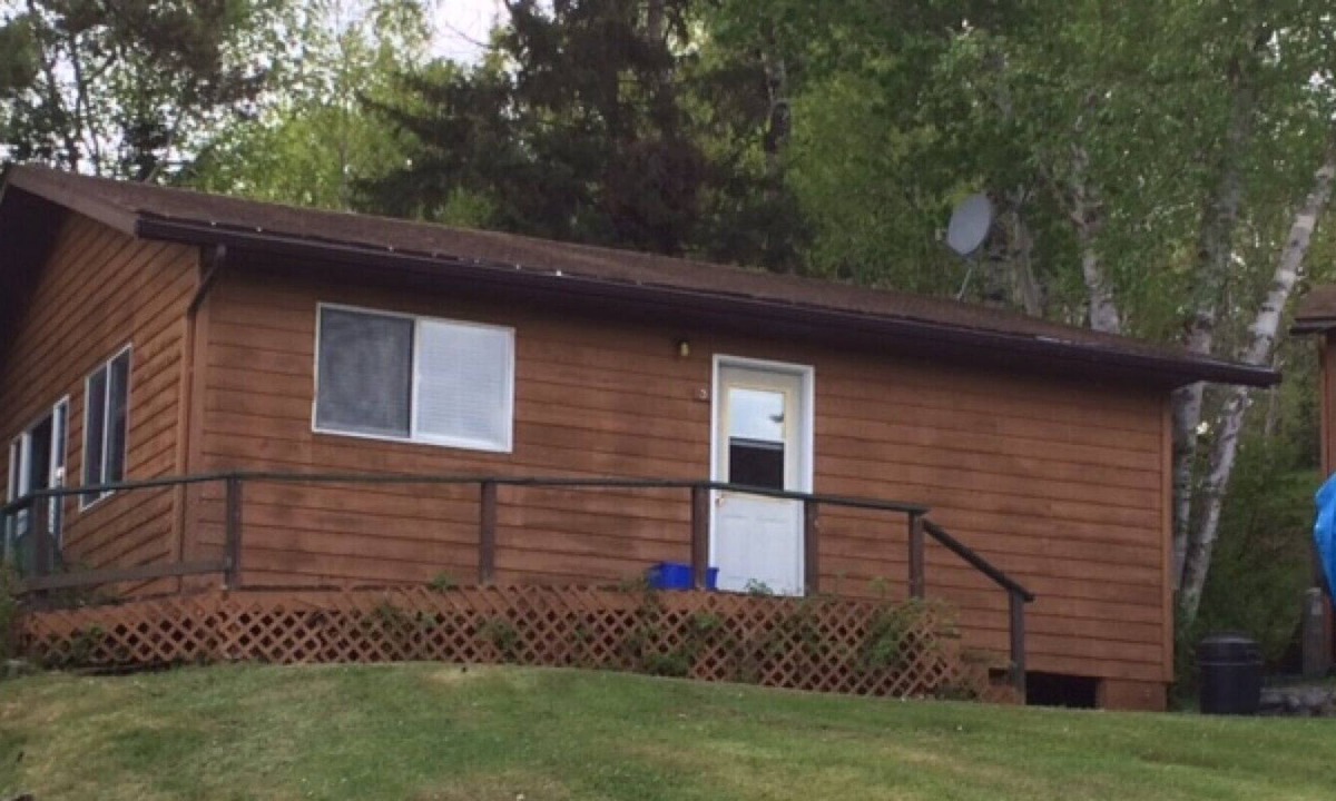 Kenora Cabin | Portage Lodge - Cabin #3 (6 people) - Kenora, Ontario, Canada