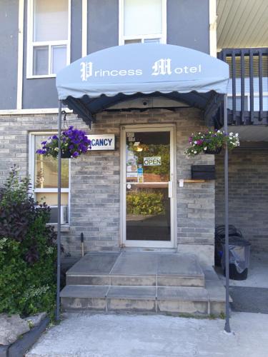 Bobcaygeon Hotel | Princess Motel