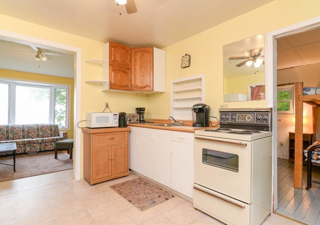 Addington Highlands House | Pristine Waterfront! Cottages at Bon Echo's Edge - Cottage #5