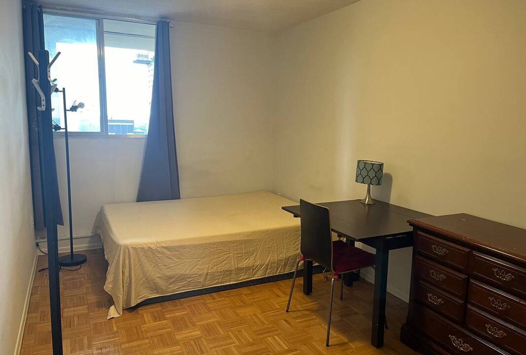 Yorkville Resort | Private room ∙ 1 guest