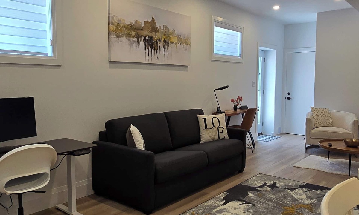 Guelph Apartment | Private clean and cozy studio in home in Guelph