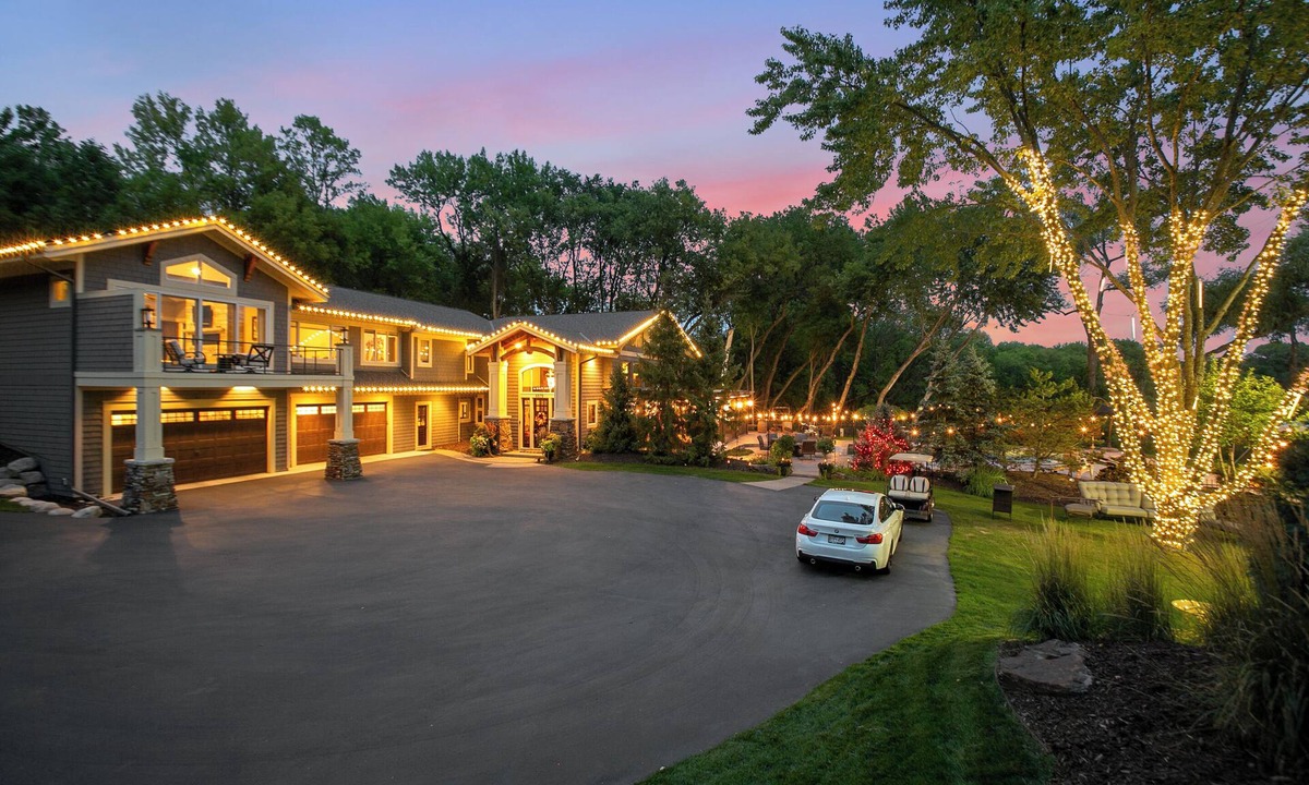 Chanhassen House | Private Grand Lodge with pool, lake & pickleball courts