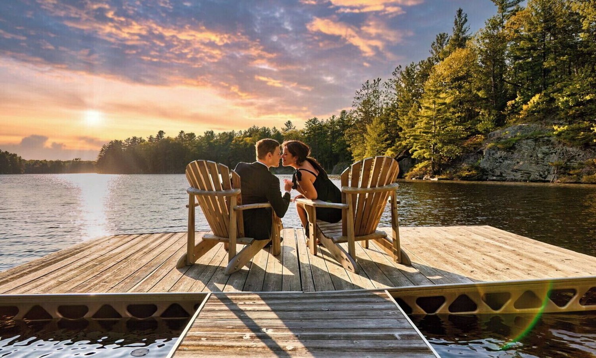 Gravenhurst Cottage | Private & Modern Muskoka Lakefront Cabin