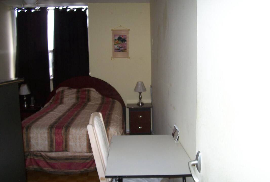 Etobicoke Resort | Private room ∙ 1 guest