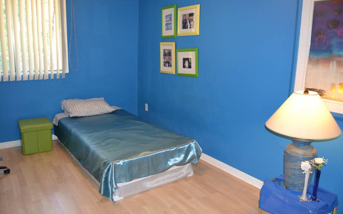 Mississauga Valleys Resort | Private room ∙ 1 guest