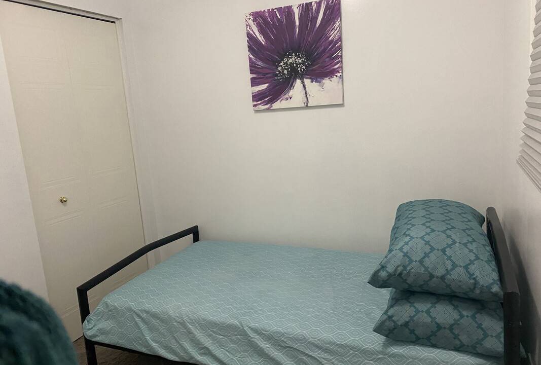 London Resort | Private room ∙ 1 guest