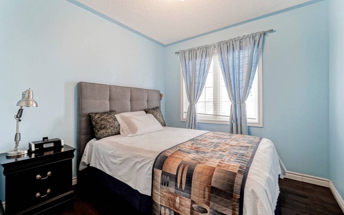 Durham Region Resort | Private room ∙ 1 guest
