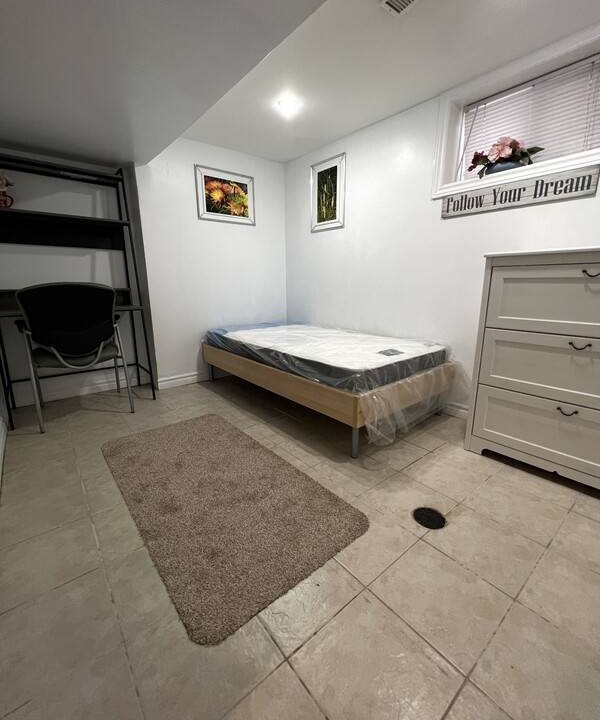 Old East York Resort | Private room ∙ 1 guest