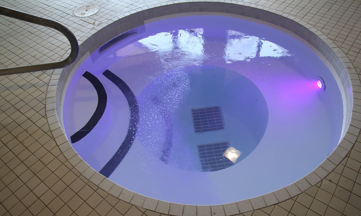 Queen Street Corridor Hotel | Quality Inn & Suites