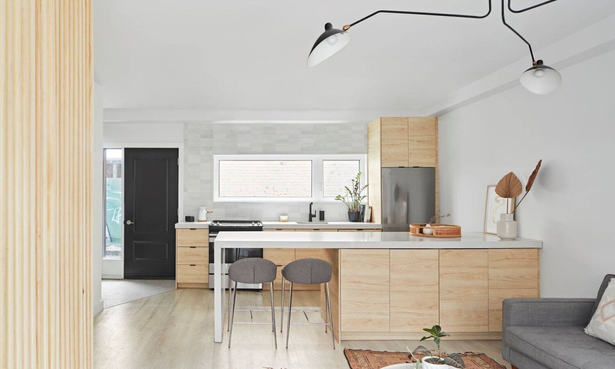 Little Portugal House | Queen West Unique Laneway Home