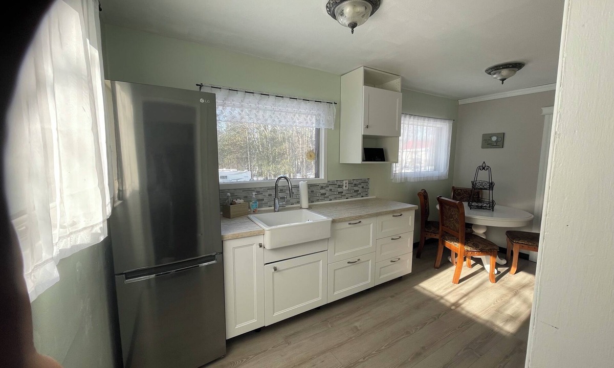Algoma District House | Quiet tranquil getaway to heighten your senses in Richards Landing.Pet Friendly!