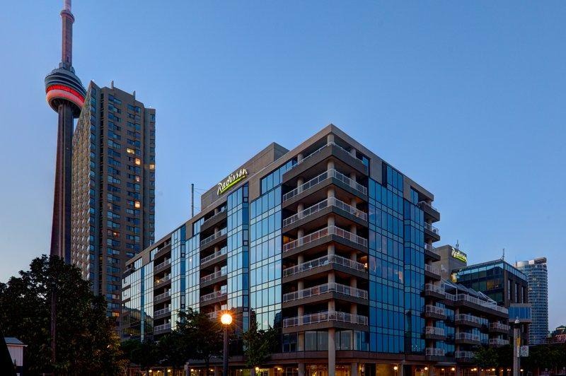 Central Waterfront Hotel | Radisson Blu Toronto Downtown