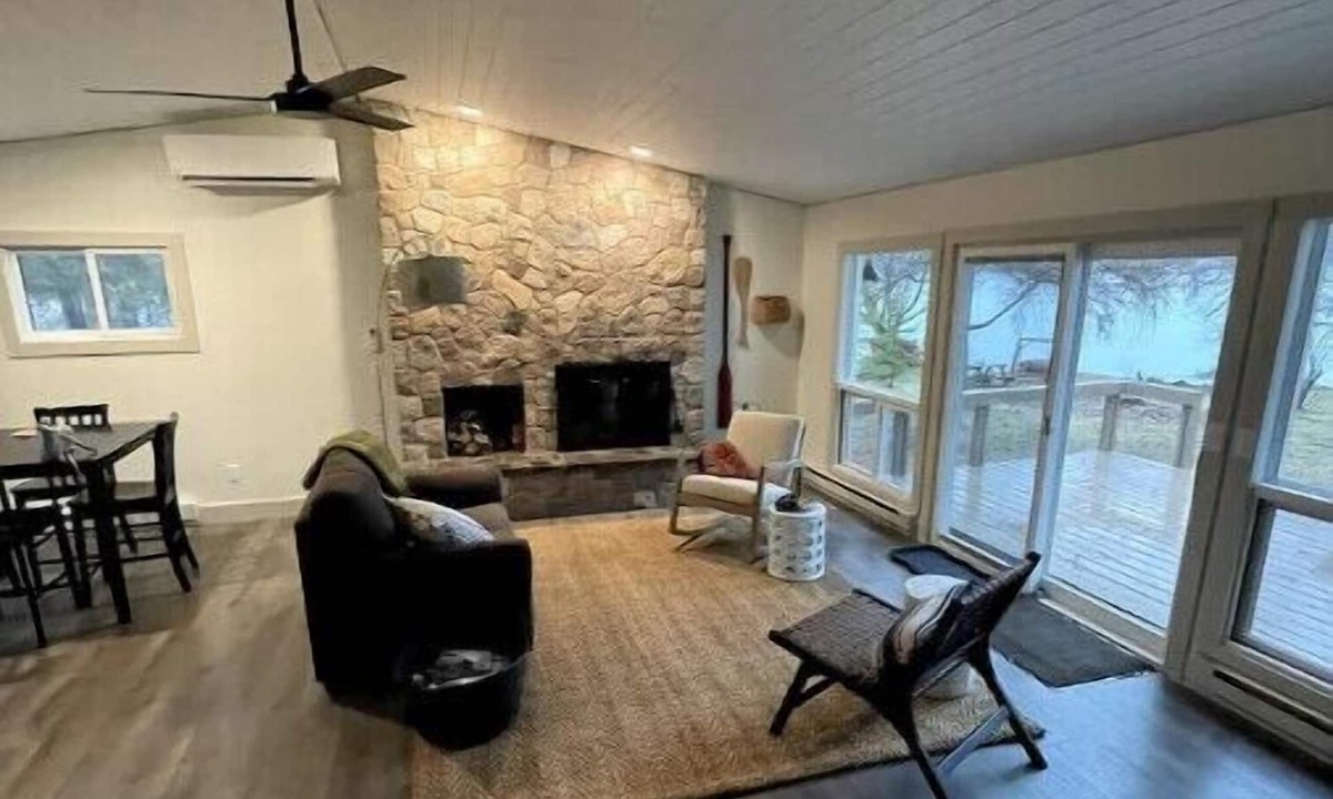 Nevis Cabin | Remodeled Private Lakeside Cabin