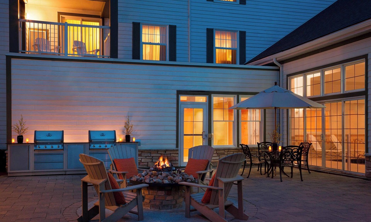 Gravenhurst Hotel | Residence Inn by Marriott Gravenhurst Muskoka Wharf