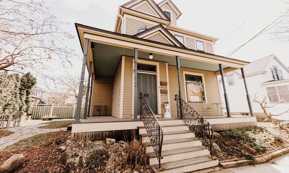 West Seventh House | Retro Jewel Box Victorian Steps from Irvine Park