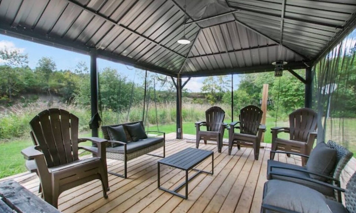 Brock House | Riverside Glamping