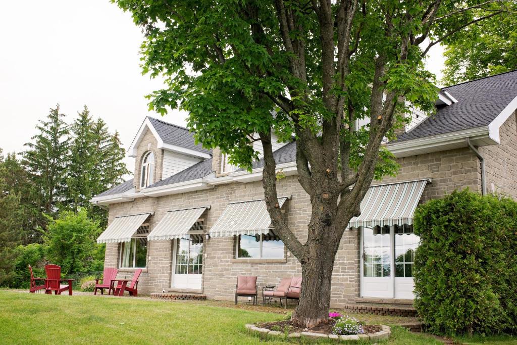 Sharbot Lake Bed & Breakfast | Rock Hill Bed & Breakfast
