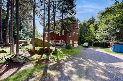 Southport House | Romley House | Deck & New Luxe Kitchen | Near Boothbay Harbor