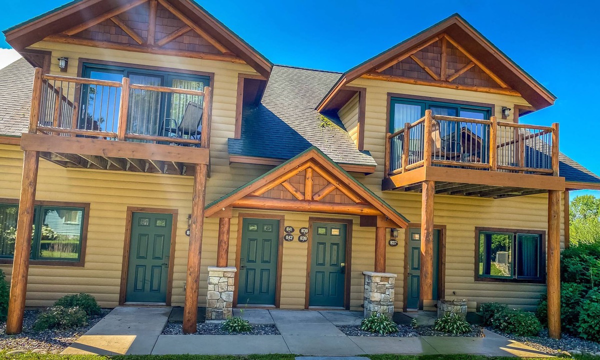 Deerwood Resort | Ruttger's Bay Lake Resort